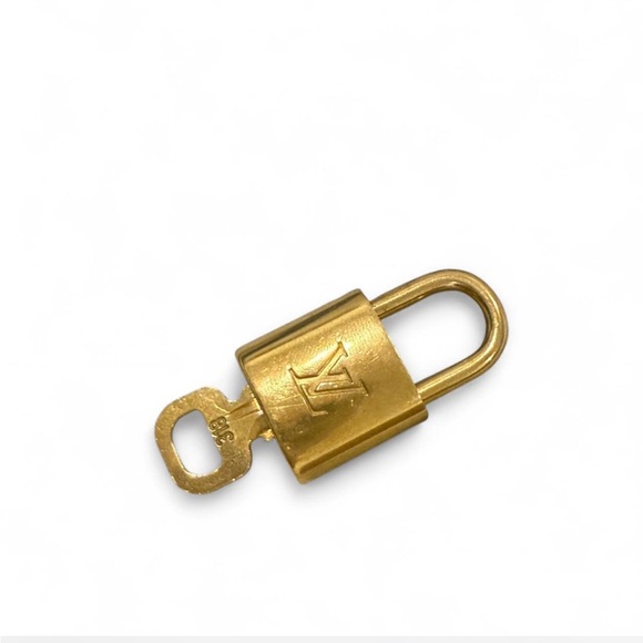 Louis Vuitton Gold Lock and Key Set - Picture 4 of 4